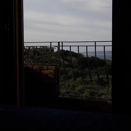 Alojamento de Acomodação e Pequeno-almoço Le Ginestre