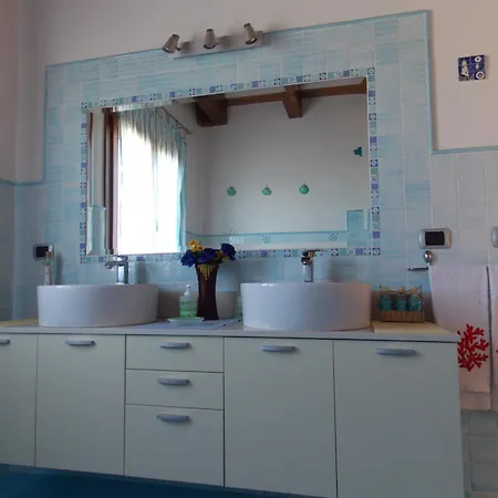 Le Ginestre Bed & Breakfast Portoscuso