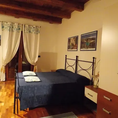 Le Ginestre B&B 포르토스쿠소